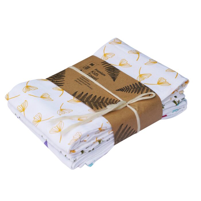 0_0017_AMF00764-1.jpg 3 Assorted Premium Kids Bath Towels With Yellow Floral Design (120x70 cm) - Image 1