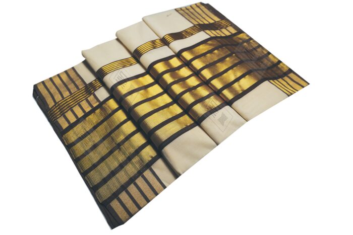 Kerala Handloom Gold & Black Kasavu Saree - Image 2