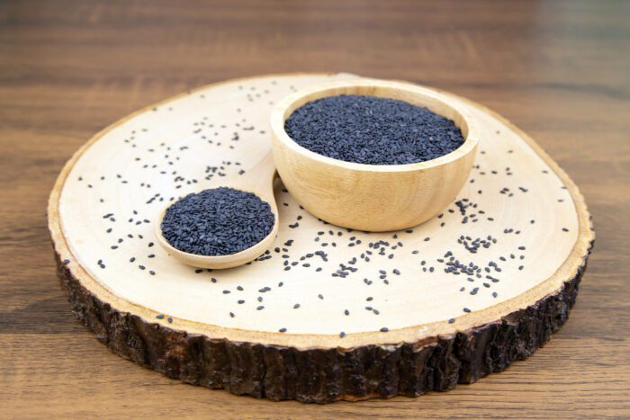 Wood Pressed Black Sesame Oil/Gingelly Oil - Image 3