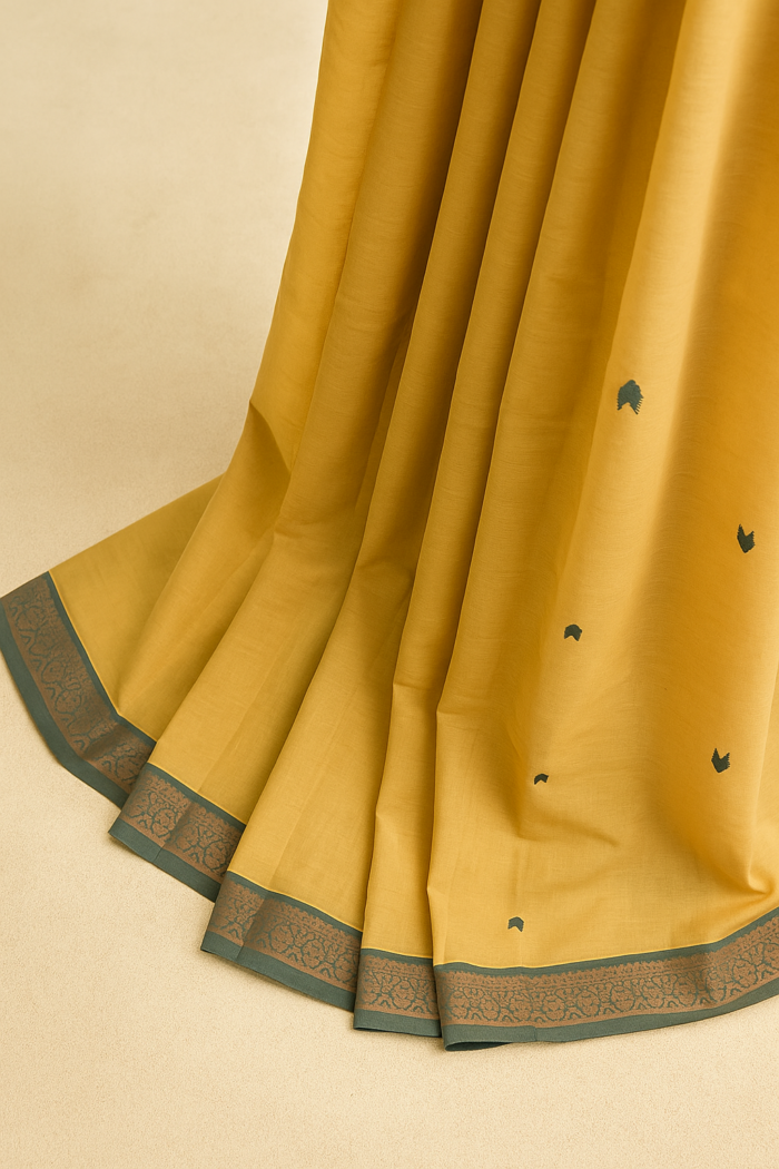 Kerala Handloom Kasaragod Saree - Six Yards Of Uniqueness - Image 2