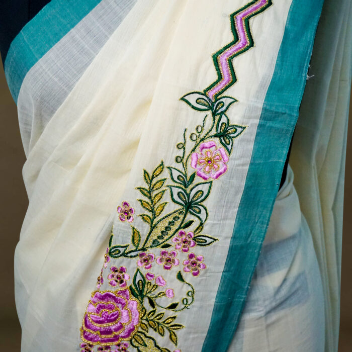 Kerala Handloom Set Mundu with Floral Embroidery - Image 3