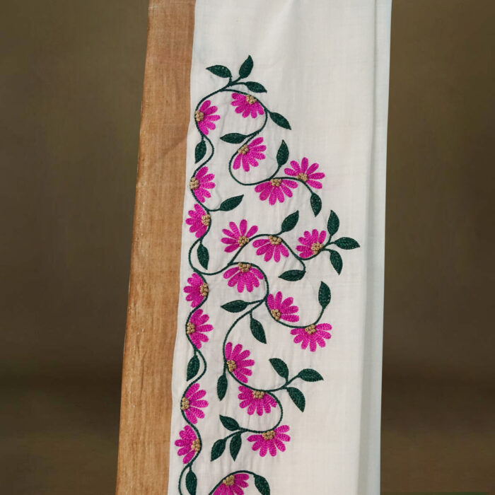Kerala Handloom Hand-Embroidered Set Mundu - Image 2