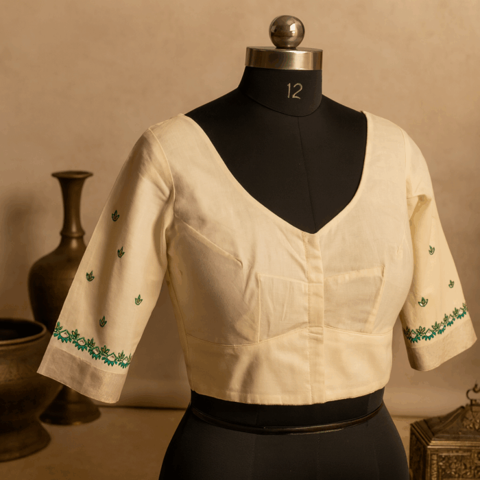 6eb13091-c822-440d-a0ee-7d5d0fec6e03 Handloom Cotton Kasavu Blouse - Image 1
