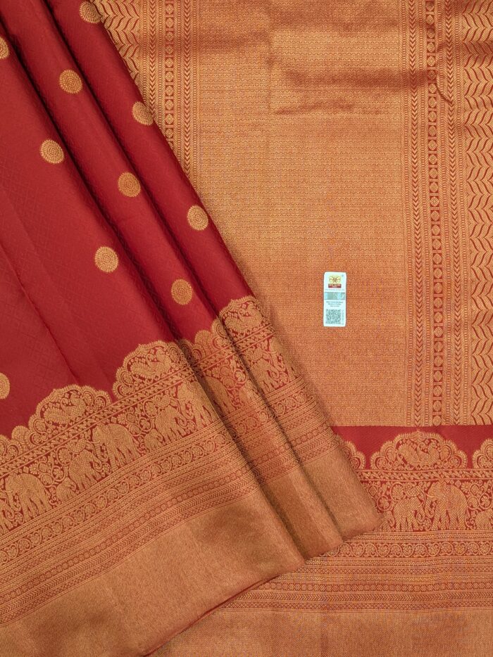 Pure Red with Golden Kanchipuram Silk Saree (36) - Image 4