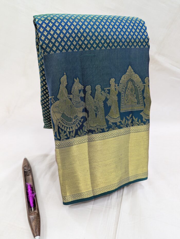 Pure Midnight Blue with Golden Kanchipuram Silk Saree (46) - Image 2
