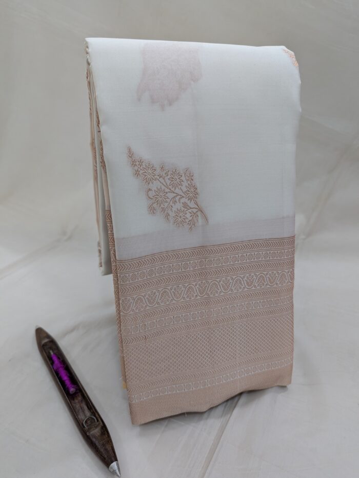 Pure Off-white with Golden Kanchipuram Silk Saree (46) - Image 4