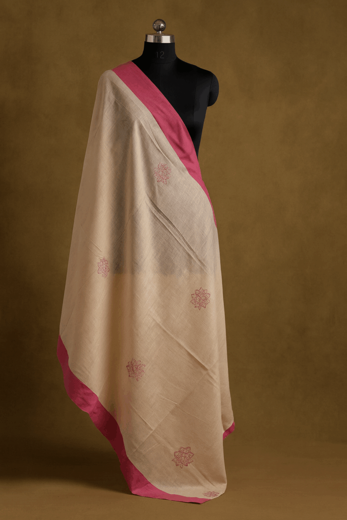 633ba40e-9838-4dee-acc9-f06435419fdb Off-white Hand Embroidery Dupatta (14) - Image 1