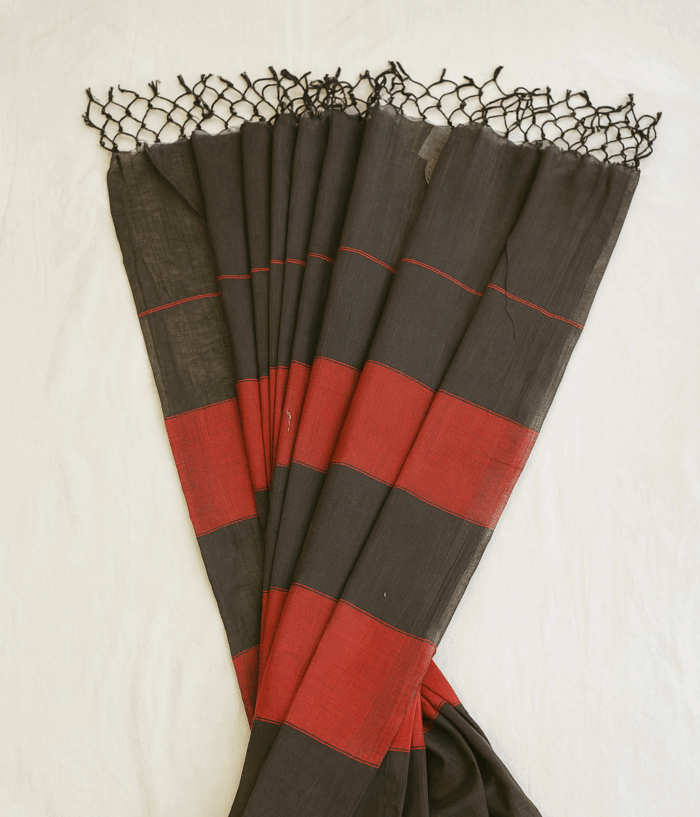 Black and Red Balaramapuram Cotton Saree (3) - Image 3