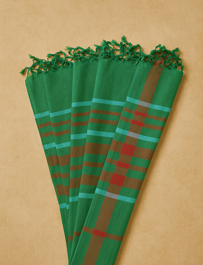 Green and Red Balaramapuram Cotton Saree (2) - Image 3