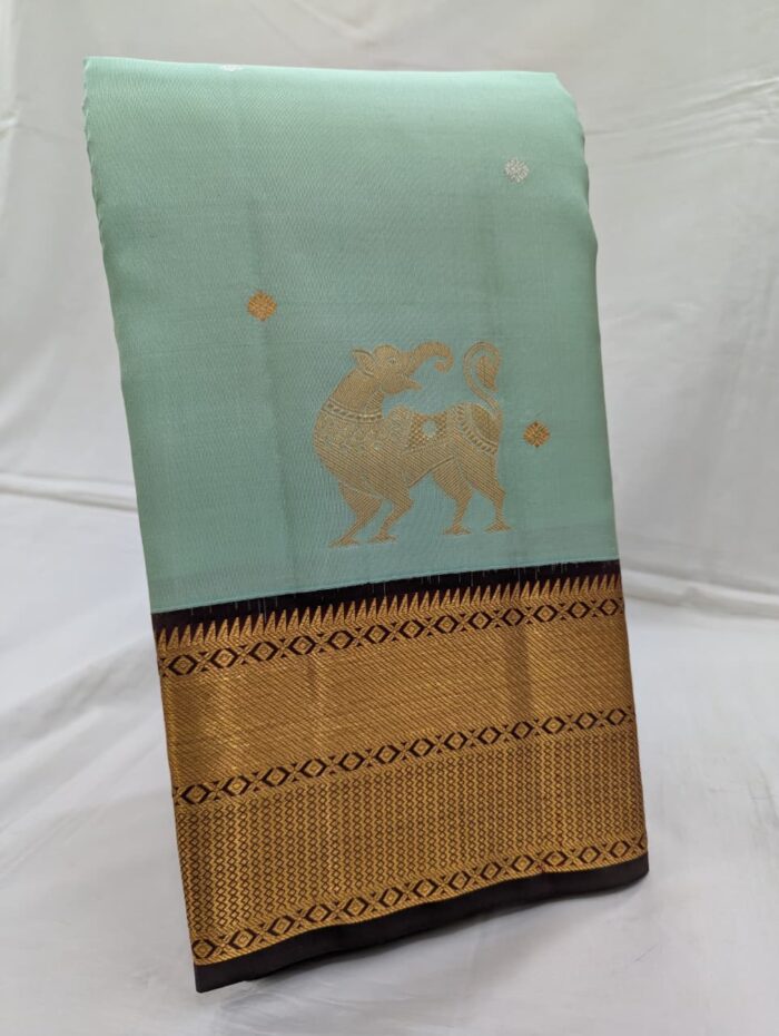 Light pastel green Kanchipuram Saree (54) - Image 2