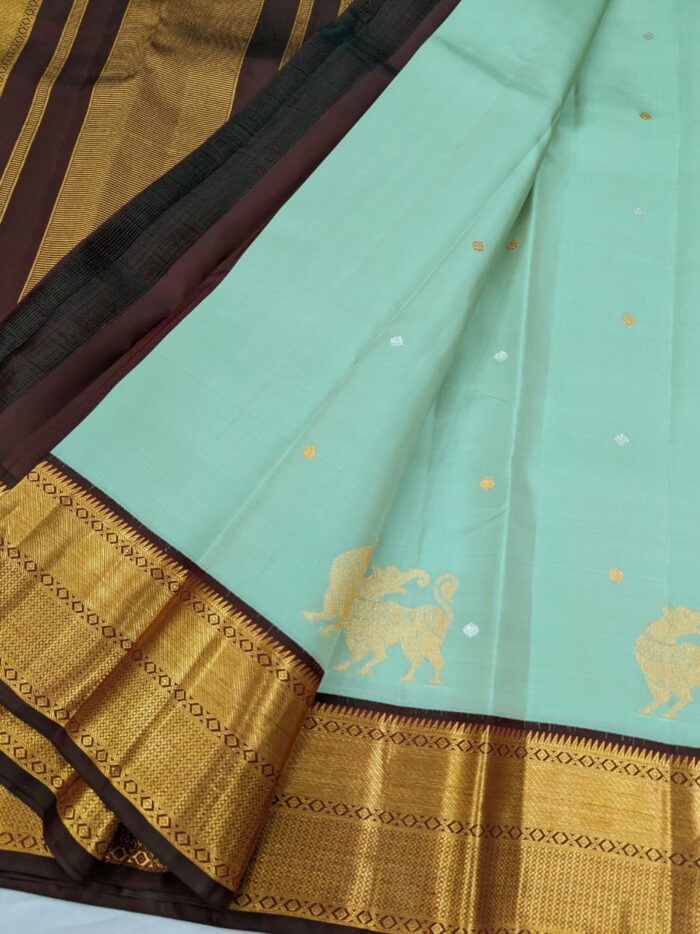 Light pastel green Kanchipuram Saree (54) - Image 3