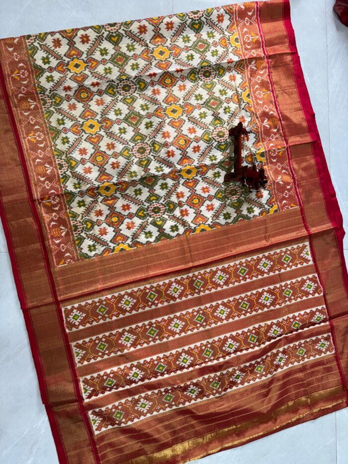 Pochampally Ikkat Silk Saree (2) - Image 2
