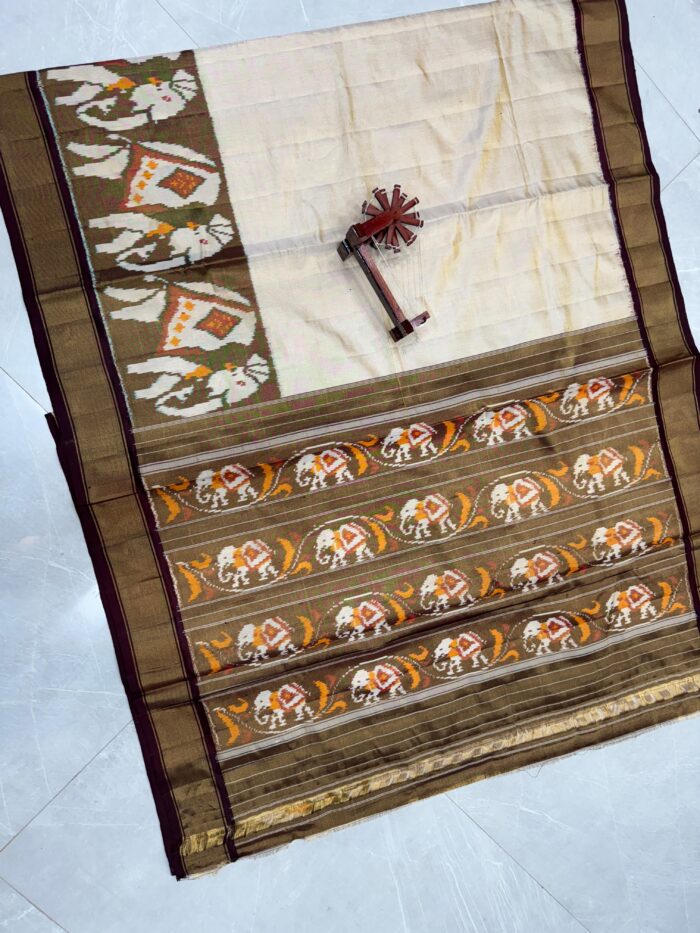 Pochampally Ikkat Silk Saree (4) - Image 2