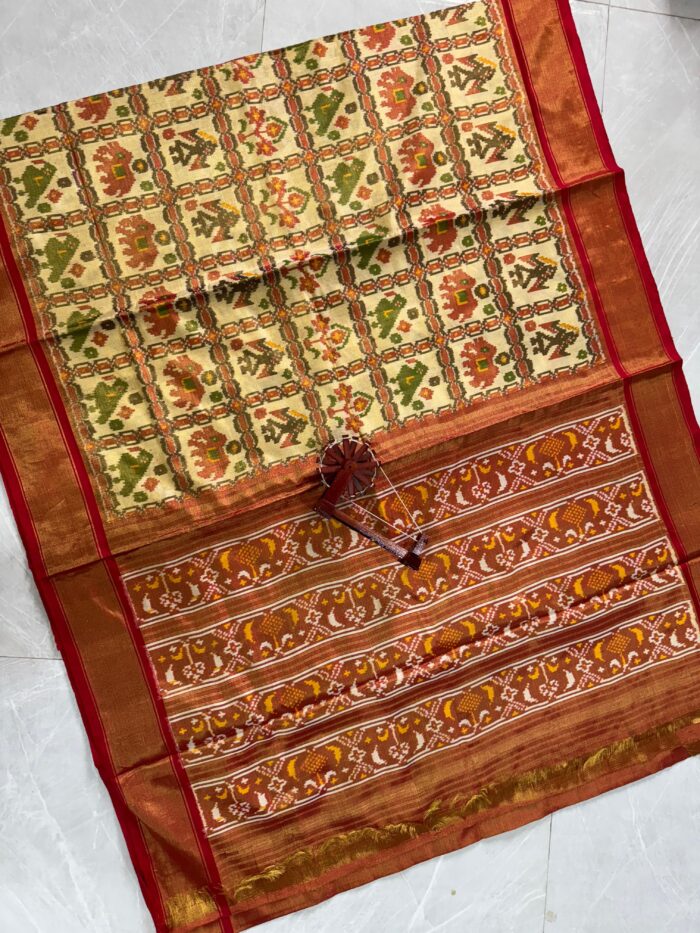 Pochampally Ikkat Silk Saree (3) - Image 2