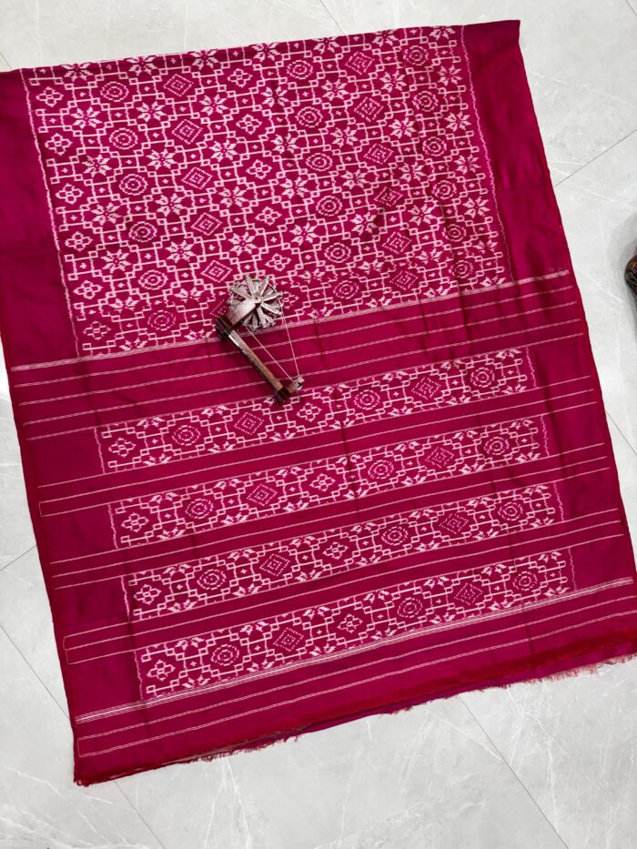 Pochampally Ikkat Silk Saree (24) - Image 2