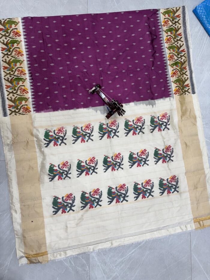 Pochampally Ikkat Silk Saree (22) - Image 2