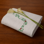 2 Premium Embroidered Bath Towels with Holly Vine Christmas Design (120 x 70 cm)
