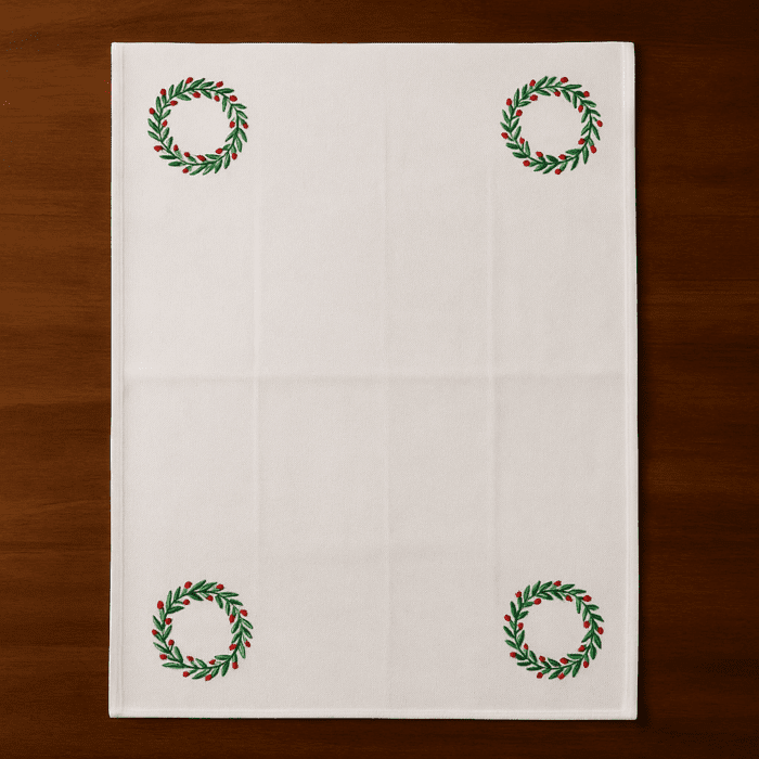 2 Premium Embroidered Bath Towels with Light Green Wreath Design (120 x 70 cm) - Image 2