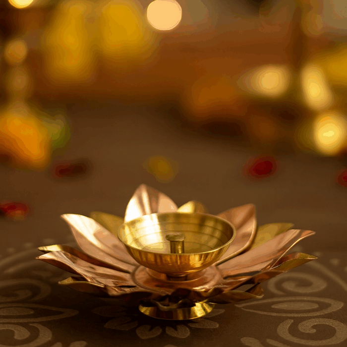 diyas8(1) Lotus shaped Anayaa Vilakku/Akhand Diya - Image 1