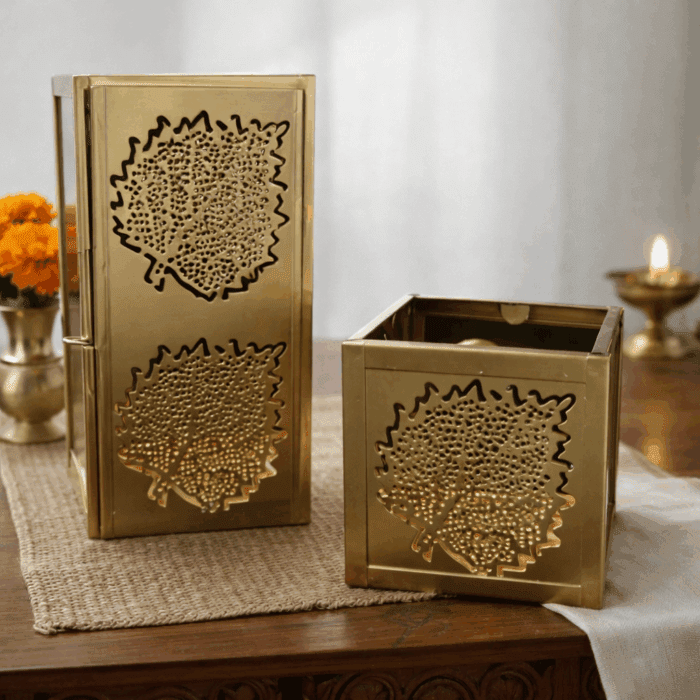 3e401020-9792-4ca3-ab22-5ab59c54333d Leaf Print Golden Candle Holder - Image 1