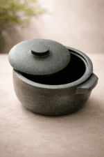 Soapstone pot with Lid