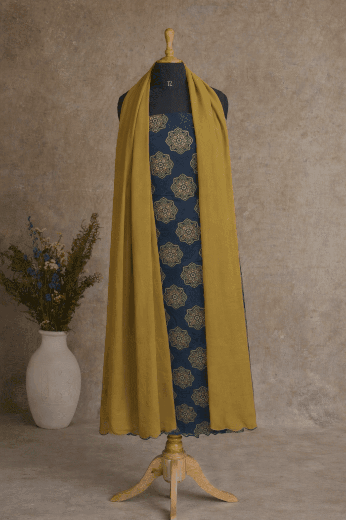 salwar 6(1) Printed 3-Piece Cotton Unstitched Salwar Set - Image 1