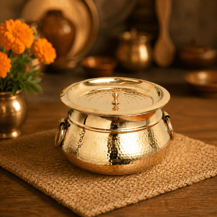 pot1(1) Brass Cooking/Serving Pot with Lid & Handles - Image 1
