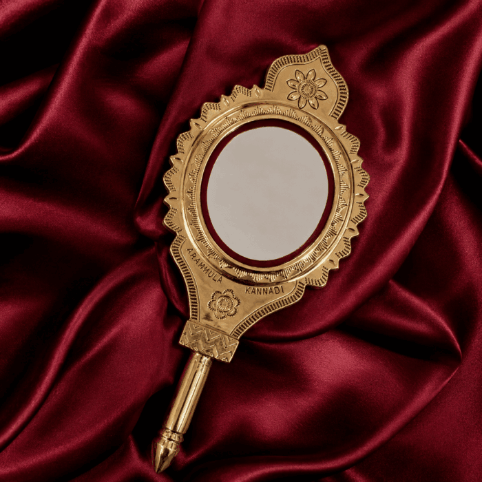 aranmula kannadi 1 Aranmula Kannadi (Valkannadi) – Authentic Traditional Handcrafted Metal Mirror from Kerala - 3" - Image 1