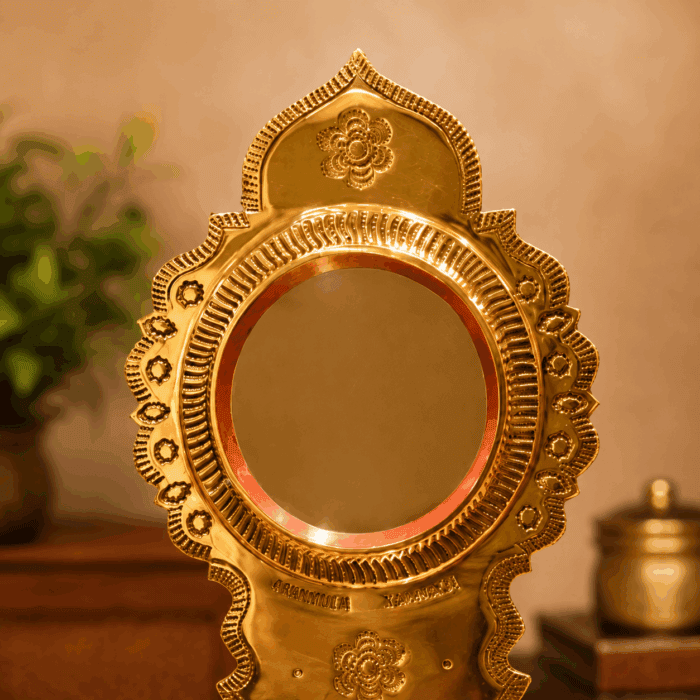Authentic Aranmula Kannadi | Handmade Metal Mirror 3-Inch - Image 2