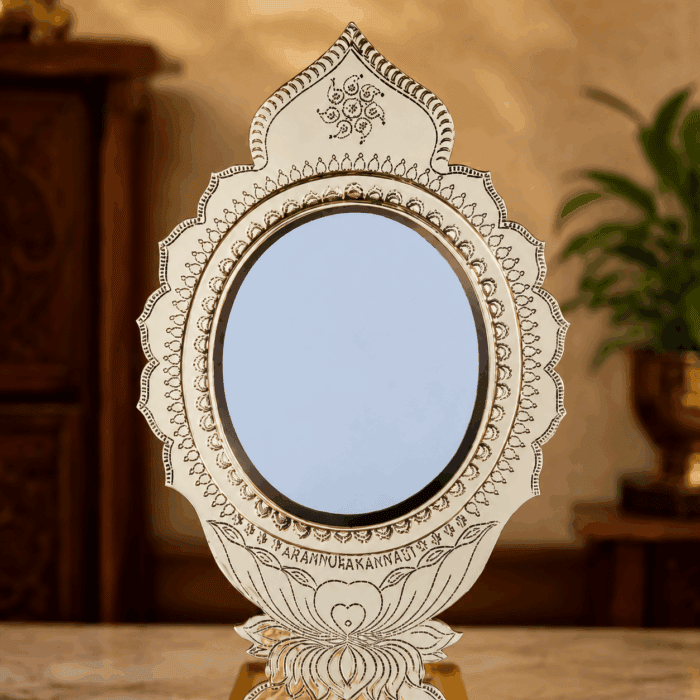 Aranmula Kannadi (Metal Mirror) – Floral Design Frame with Stand | Authentic Handcrafted Kerala Mirror 6 Inch - Image 2