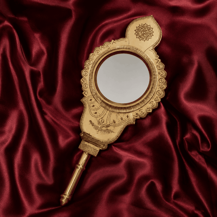 Aranmula Kannadi (Valkannadi) – Authentic Traditional Handcrafted Metal Mirror from Kerala - 4" - Image 1