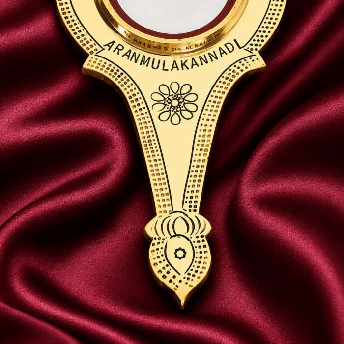 Aranmula Kannadi (Valkannadi) – Authentic Traditional Handcrafted Metal Mirror from Kerala - 2" - Image 3